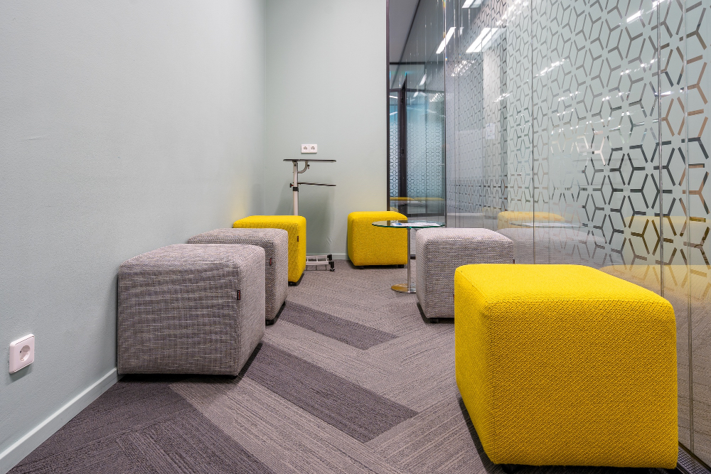 Losetas de alfombra modulares: una solución compacta y eficiente