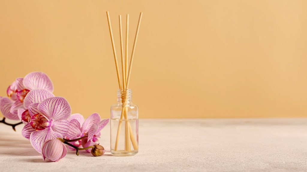arrangement-with-items-therapy-min